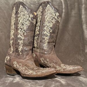 CORRAL WOMEN'S BONE COLOR FLORAL EMBROIDERY COWBOY
BOOT - SIZE 12